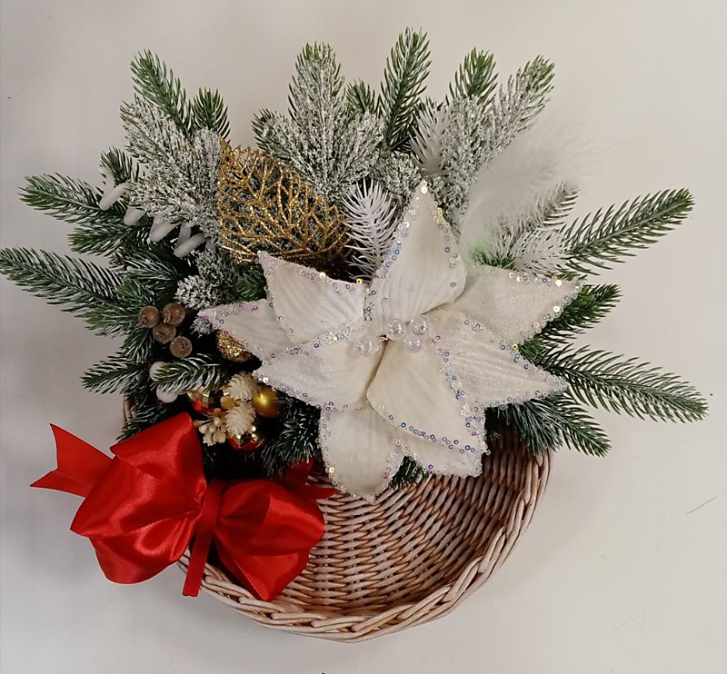 Федорова И. Мандаринница с белым цветком